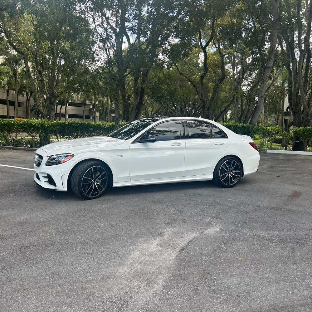 Meet your Posher, Tj